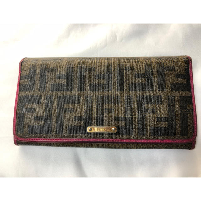 【FENDI】長財布　ズッカ柄　FE柄　ピンク