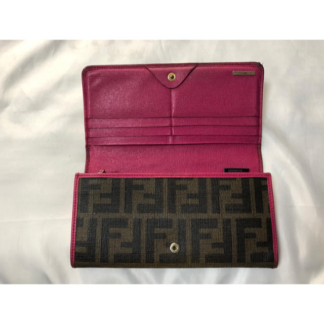 【FENDI】長財布　ズッカ柄　FE柄　ピンク