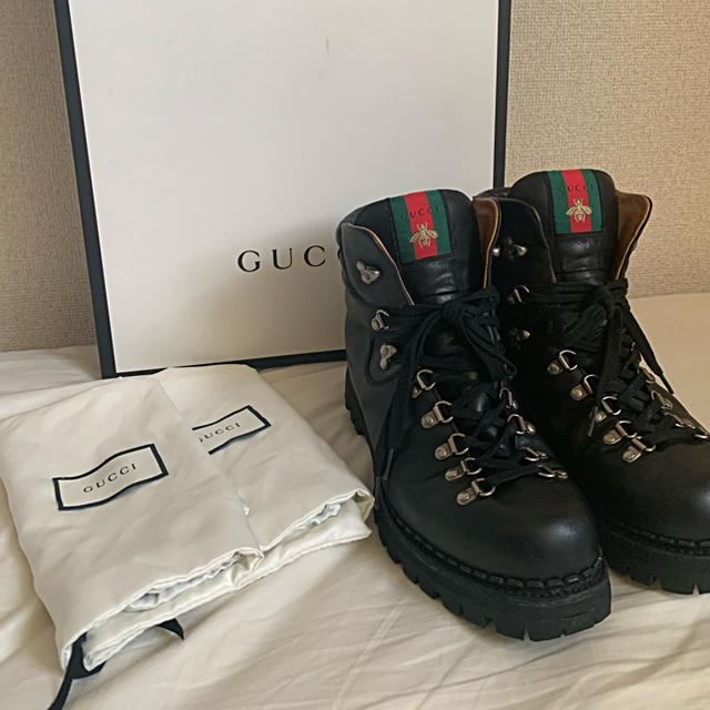 Gucci(グッチ)のoffwhite 同型　レア　！　gucci 2018 マウンテン　ブーツ　！ メンズの靴/シューズ(ブーツ)の商品写真