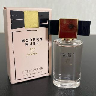 エスティローダー(Estee Lauder)のエスティローダー　モダンミューズ(香水(女性用))