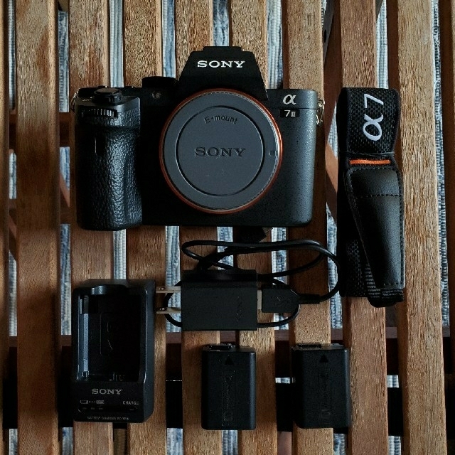 SONY(ソニー)のSony　α7II　ミラーレス一眼 スマホ/家電/カメラのカメラ(ミラーレス一眼)の商品写真