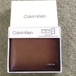 カルバンクライン(Calvin Klein)の新品Calvin Klein カルバンクライン 本革レザー 二つ折り財布ブラウン(折り財布)