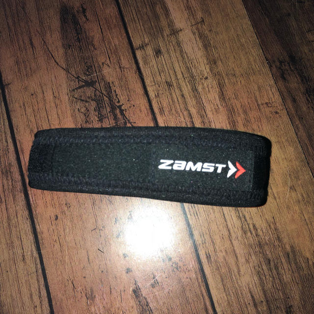 ZAMST(ザムスト)のザムスト膝サポーター Sサイズ スポーツ/アウトドアのトレーニング/エクササイズ(トレーニング用品)の商品写真