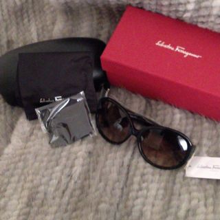 サルヴァトーレフェラガモ(Salvatore Ferragamo)の正規 フェラガモ サングラス ♡♡(サングラス/メガネ)