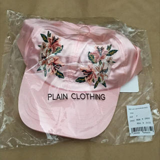 プレーンクロージング(PLAIN CLOTHING)のプレーンクロージング サテン花柄キャップ ピンク(キャップ)