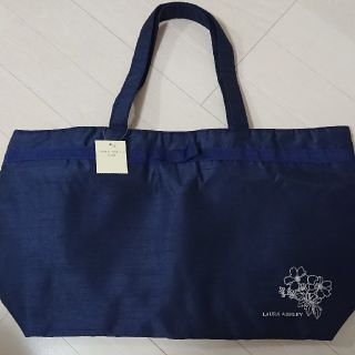 ローラアシュレイ(LAURA ASHLEY)の新品☆ローラアシュレイ ネイビーバッグ(トートバッグ)