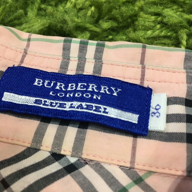 BURBERRY BLUE LABEL(バーバリーブルーレーベル)のburberryバーバリーブルーレーベル　定番チェックシャツ レディースのトップス(シャツ/ブラウス(長袖/七分))の商品写真