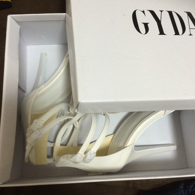 GYDA(ジェイダ)のGYDAトライアングルストラップパンプス レディースの靴/シューズ(ハイヒール/パンプス)の商品写真