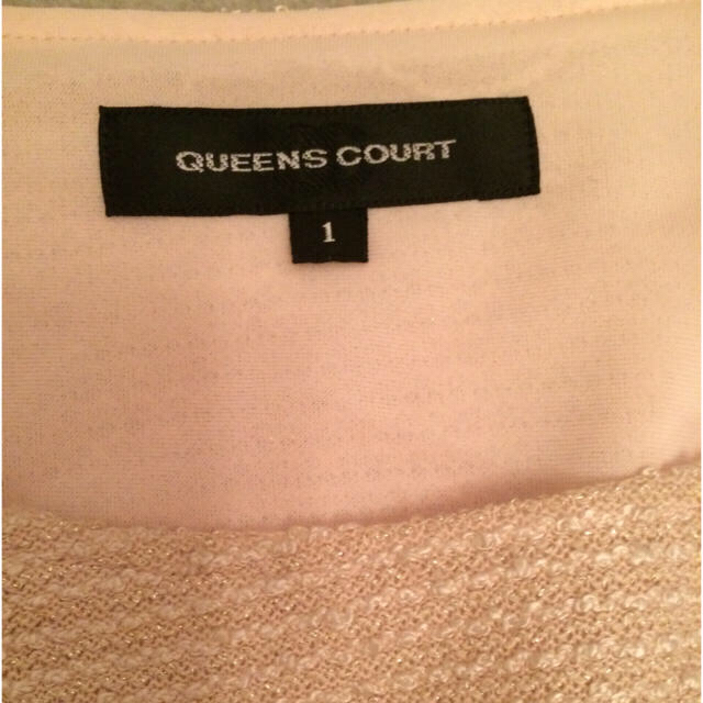 QUEENS COURT(クイーンズコート)のビジュー付きワンピース レディースのワンピース(ひざ丈ワンピース)の商品写真