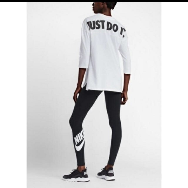 NIKE(ナイキ)の【新品】NIKE W LEGACY LOGO LEGGINGS ブラック レディースのレッグウェア(レギンス/スパッツ)の商品写真