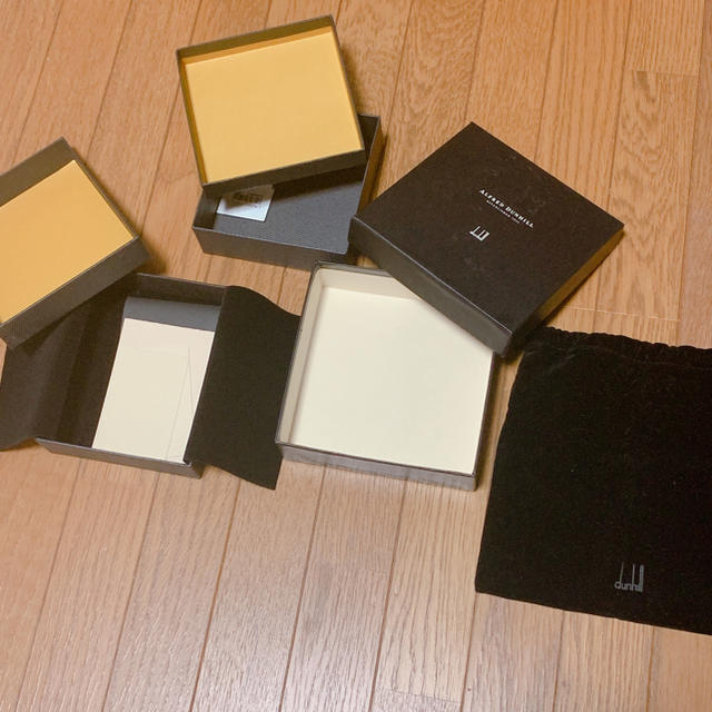 Dunhill(ダンヒル)のダンヒル　箱　3個 レディースのバッグ(ショップ袋)の商品写真