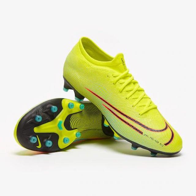 NIKE(ナイキ)のマーキュリアル ヴェイパー プロ AG vapor サッカー スパイク スポーツ/アウトドアのサッカー/フットサル(シューズ)の商品写真