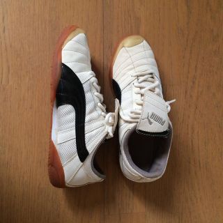 ナイキ(NIKE)のpuma フットサルシューズ(スニーカー)