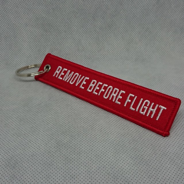 フライトタグ REMOVE BEFORE FLIGHT エンタメ/ホビーのテーブルゲーム/ホビー(航空機)の商品写真