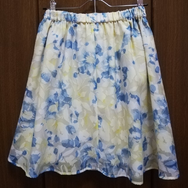 Rope' Picnic(ロペピクニック)の【未使用】ロペピクニック　花柄スカート レディースのスカート(ひざ丈スカート)の商品写真