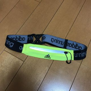 アディダス(adidas)のランニングポーチ　アディダス　イエロー(その他)