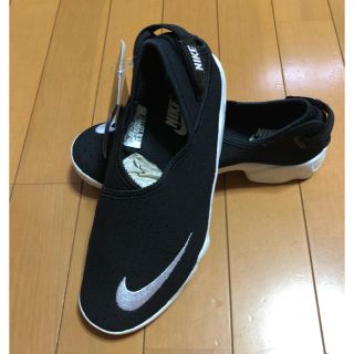 ナイキ(NIKE)のナイキ　シューズ　新品(スリッポン/モカシン)