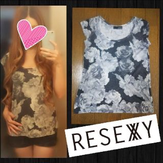 リゼクシー(RESEXXY)のRESEXXY 花柄 半袖 Tシャツ EGOIST rienda DURAS (Tシャツ(半袖/袖なし))