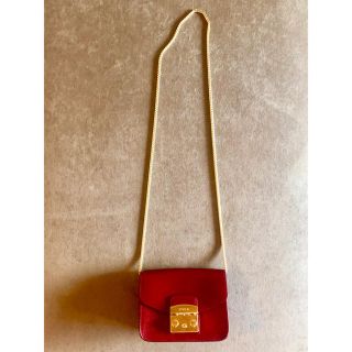 フルラ(Furla)のFURLAフルラメトロポリス¥4万520美品シャネル マトラッセミニショルダー(ショルダーバッグ)