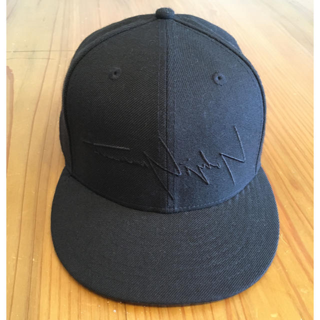 Yohji Yamamoto(ヨウジヤマモト)の【美品】 Yohji Yamamoto × newera cap 7 1/2 メンズの帽子(キャップ)の商品写真