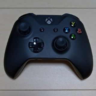 マイクロソフト(Microsoft)の専用）Xbox One ワイヤレス コントローラー(USBケーブルオマケ付き)(PC周辺機器)