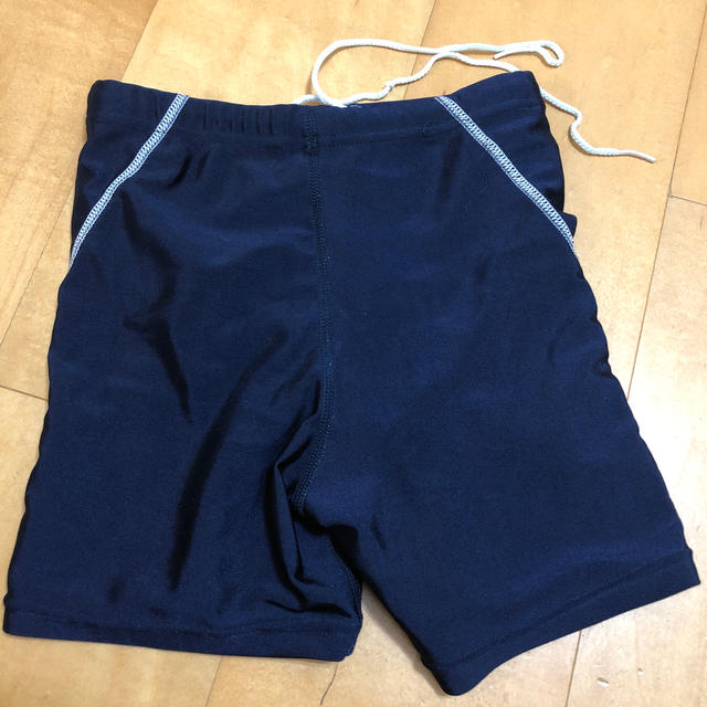 男の子　スクール水着　130cm  キッズ/ベビー/マタニティのキッズ服男の子用(90cm~)(水着)の商品写真