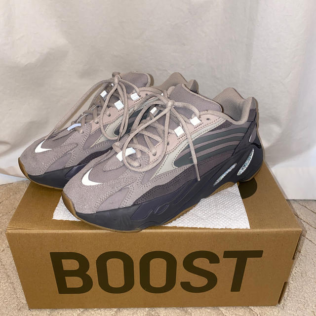 adidas YEEZY BOOST 700 V2 アディダス