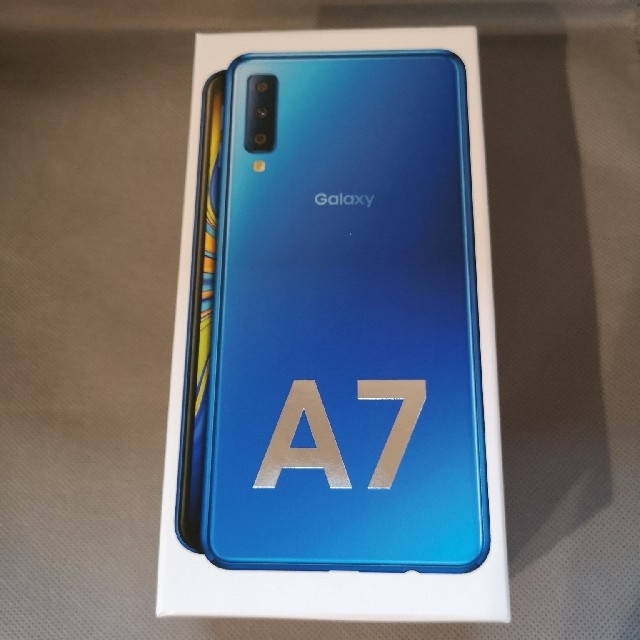 Galaxy(ギャラクシー)の【新品未開封】Galaxy A7 ブルー 64GB スマホ/家電/カメラのスマートフォン/携帯電話(スマートフォン本体)の商品写真