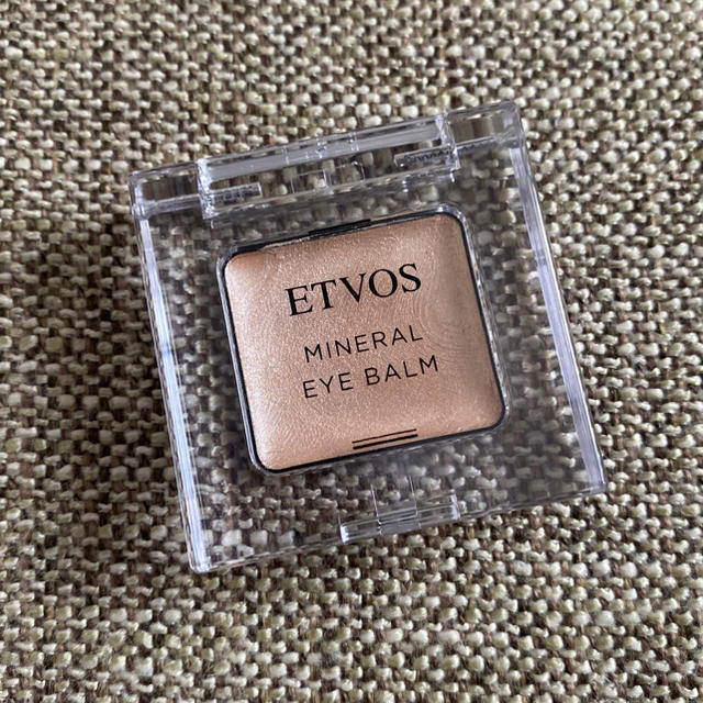 ETVOS(エトヴォス)のetvos ミネラルアイバーム シャンパンアイボリー コスメ/美容のベースメイク/化粧品(アイシャドウ)の商品写真