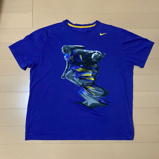 NIKE(ナイキ)のsold out ナイキ　コービーブライアント　Tee 今月まで メンズのトップス(Tシャツ/カットソー(半袖/袖なし))の商品写真