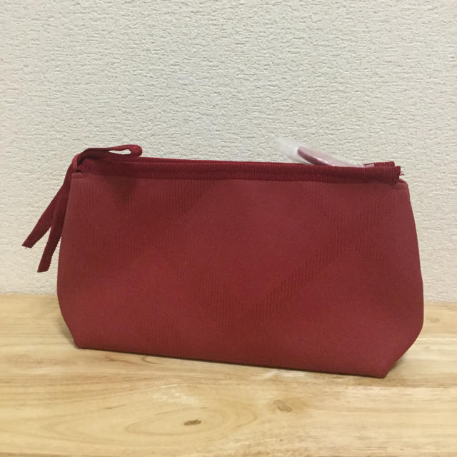 BURBERRY(バーバリー)の[新品] バーバリー　ポーチ　非売品　#レッド レディースのファッション小物(ポーチ)の商品写真