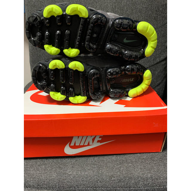 NIKE(ナイキ)の25cm NIKE AIR VAPORMAX 95 NEON US7 メンズの靴/シューズ(スニーカー)の商品写真