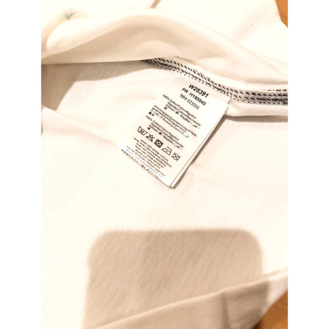 MARC BY MARC JACOBS(マークバイマークジェイコブス)の新品☆リトルマークジェイコブス　キッズTシャツ10Y キッズ/ベビー/マタニティのキッズ服男の子用(90cm~)(Tシャツ/カットソー)の商品写真