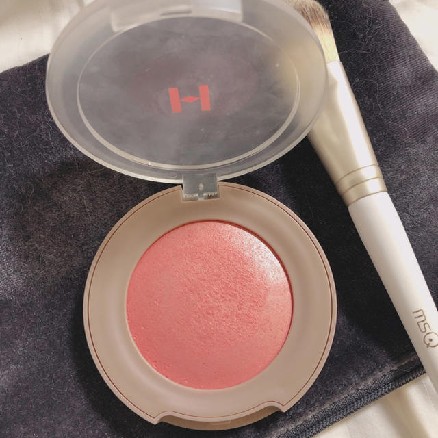 ETUDE HOUSE(エチュードハウス)のhince ハイライトチーク　BLUSH ON コスメ/美容のベースメイク/化粧品(チーク)の商品写真