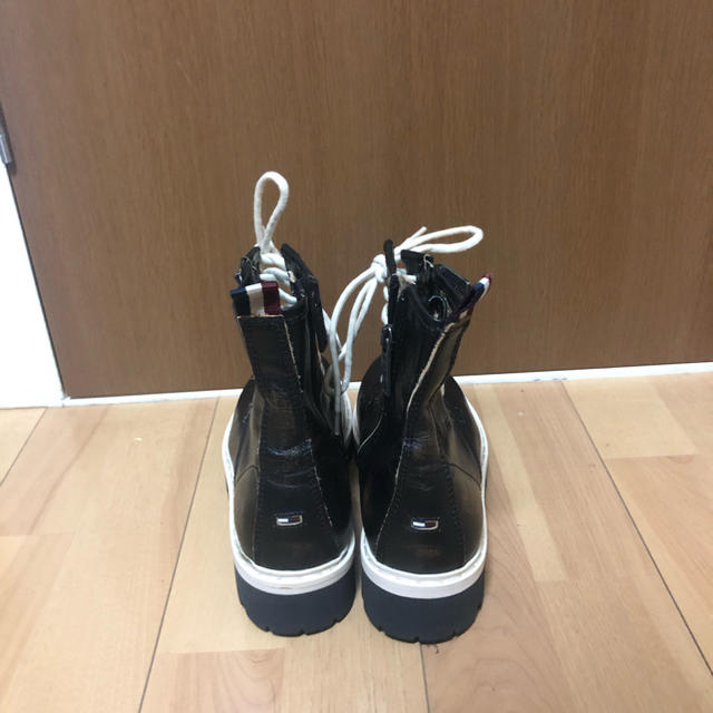 TOMMY HILFIGER(トミーヒルフィガー)のTOMMY HILFIGER Boots Leather レディースの靴/シューズ(ブーツ)の商品写真