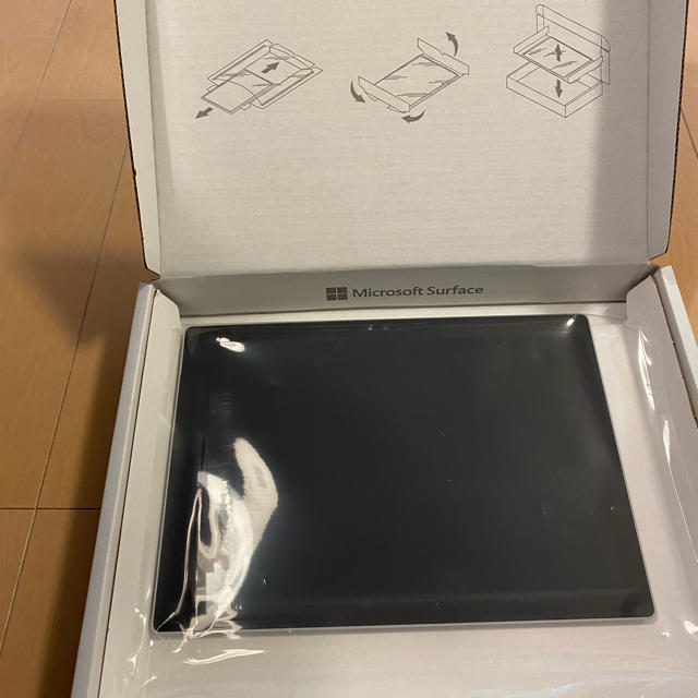 Surface pro 4 256GB ※PC本体は新古品です！