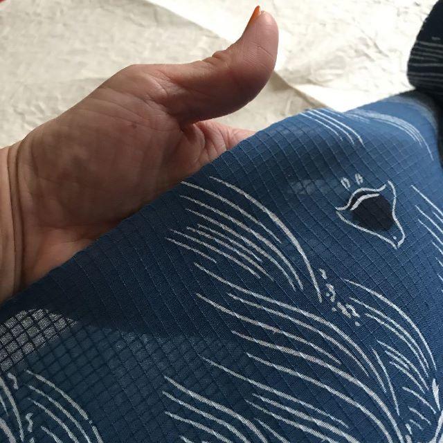特選品】竺仙謹製 波に千鳥柄 綿紅梅浴衣反物 1411-00048 高品質 48