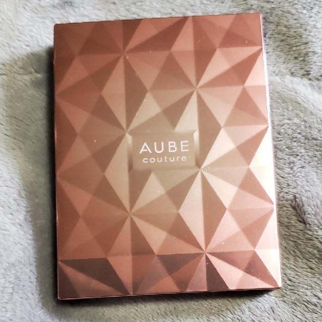 AUBE couture(オーブクチュール)のオーブクチュールブラシひと塗り アイシャドウ コスメ/美容のベースメイク/化粧品(アイシャドウ)の商品写真