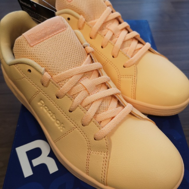 Reebok - 新品未使用⭐リーボックのラリーREEBOK 24の通販 by あすずな's shop｜リーボックならラクマ