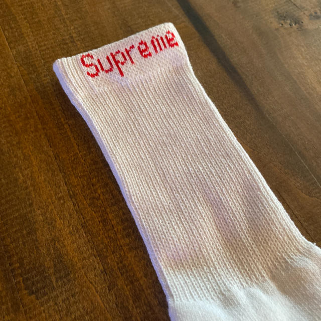 Supreme(シュプリーム)のSupreme Hanes Crew Socks ソックス ホワイト 片方のみ メンズのレッグウェア(ソックス)の商品写真