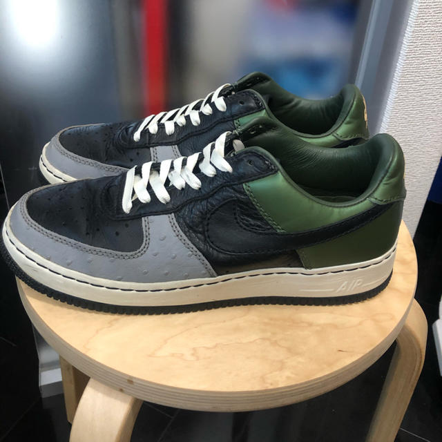 NIKE - ナイキ NIKE エアフォース1 温故知新 オーストリッチ NIKE - ナイキ NIKE エアフォース1 温故知新 オーストリッチ