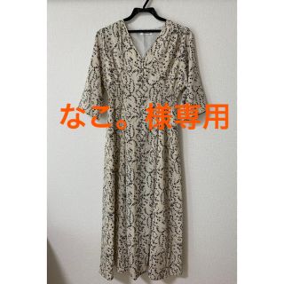 ナチュラルクチュール(natural couture)の【なこ。様専用】花柄ワンピース(ひざ丈ワンピース)