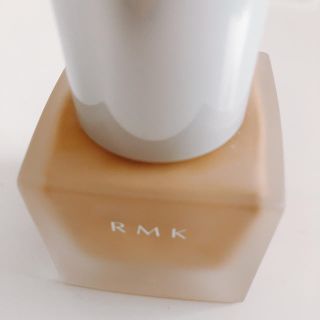 アールエムケー(RMK)のリクイドファンデーション(ファンデーション)