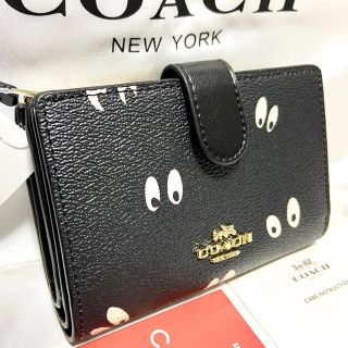 コーチ(COACH)のプレゼントにも❤️新品コーチ×ディズニーコラボ二つ折財布 白雪姫 小人たち(財布)