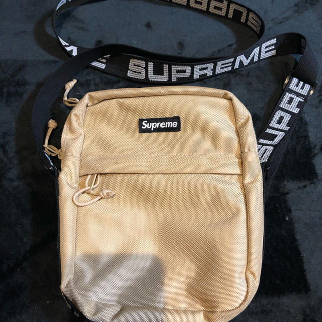 Supreme(シュプリーム)のsupreme ショルダーバック18ss メンズのバッグ(ショルダーバッグ)の商品写真