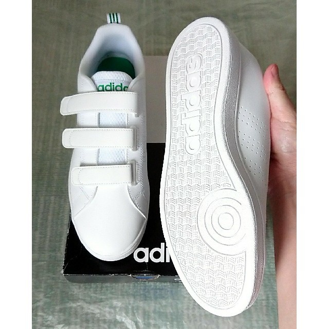 adidas(アディダス)のアディダス  VALCLEAN 2  27.0 白×緑 ベルクロ メンズの靴/シューズ(スニーカー)の商品写真