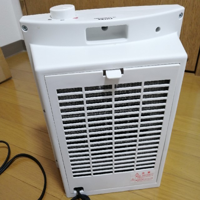 YUASA セラミックファンヒーター　YA-S1260R(WH) スマホ/家電/カメラの冷暖房/空調(ファンヒーター)の商品写真