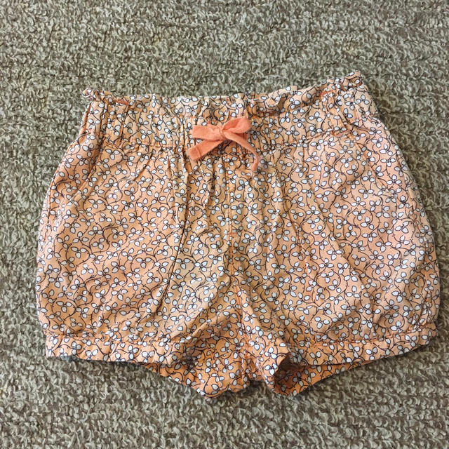 GAP(ギャップ)のりぃー様専用☆美品☆GAP短パン　サイズ95 キッズ/ベビー/マタニティのキッズ服女の子用(90cm~)(パンツ/スパッツ)の商品写真