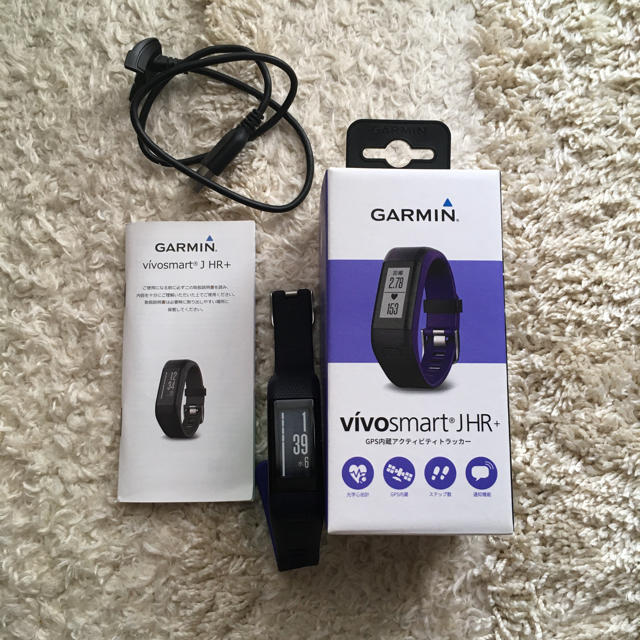 GARMIN(ガーミン)のGARMIN スマートウォッチ vivosmart J HR+ パープル メンズの時計(腕時計(デジタル))の商品写真