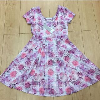 セシルマクビー(CECIL McBEE)の【定価¥6900＋税】新品 ♡CECIL Mc BEE♡花柄ワンピース♡(ミニワンピース)